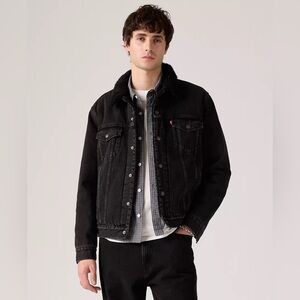 Levi's Men's Regular Fit Sherpa Denim Trucker Jacket